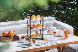 フォーシーズンズホテル大阪に待望のテラス誕生！完熟マンゴーのアフタヌーンティーで初夏を満喫