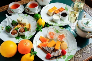 【京都・長楽館】重要文化財で味わう初夏の涼。6月限定「シトラスハーブアフタヌーンティー」が開催