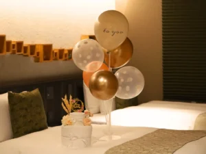 浅草で日本酒と祝う特別な日。「SAKE Bar Hotel ASAKUSA」が贈る華やかな記念日オプション