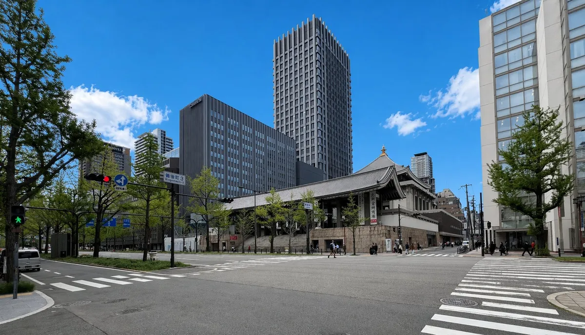 歴史ある北御堂に隣接するホテル外観