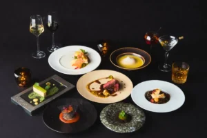 bar hotel箱根香山、1日3組限定の「大人のキャンプ」ディナー。箱根の自然を五感で味わう至高の体験