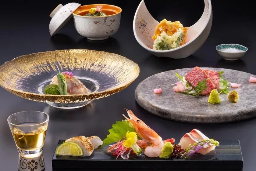 贅を尽くした美味少賛会席