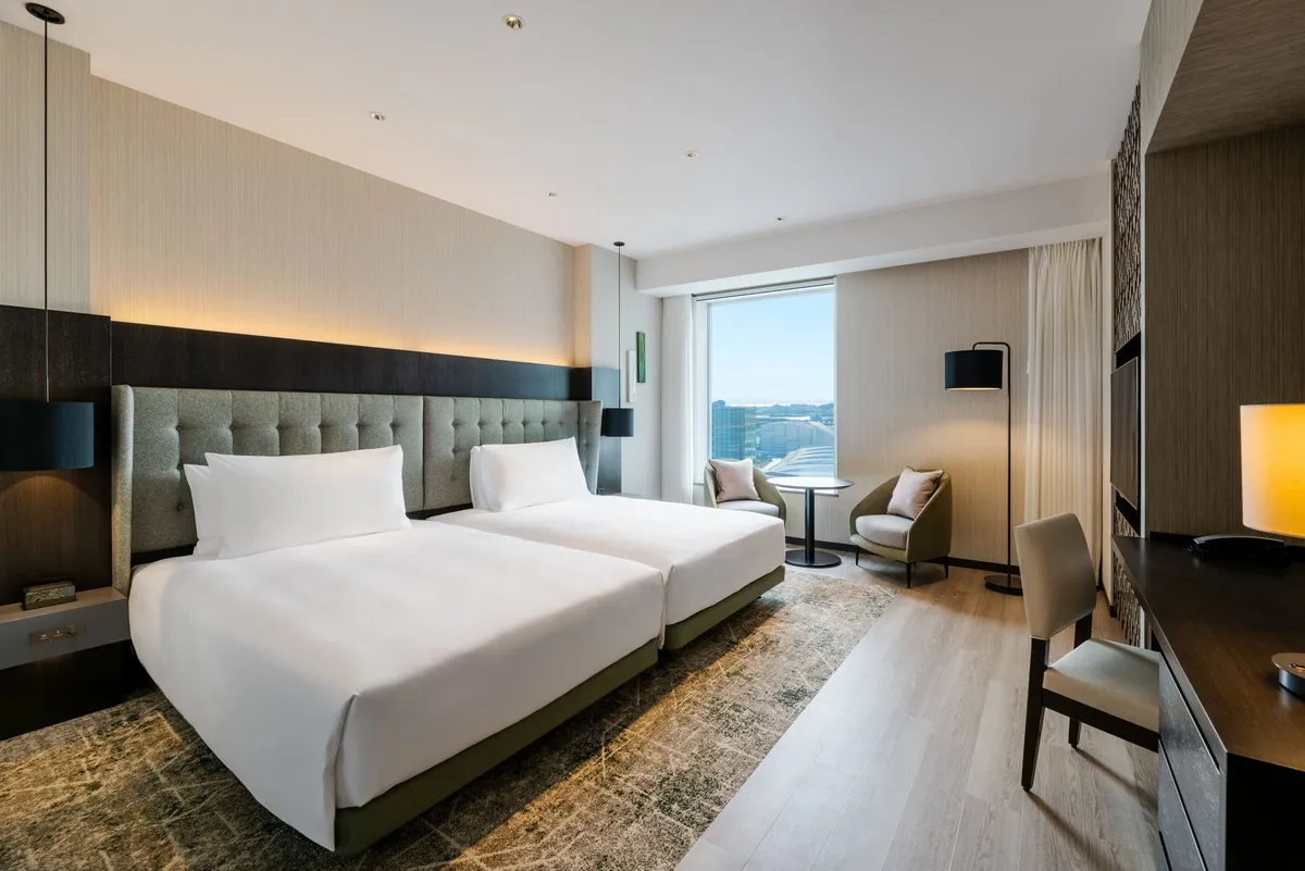 洗練されたホテルのロビーエリア