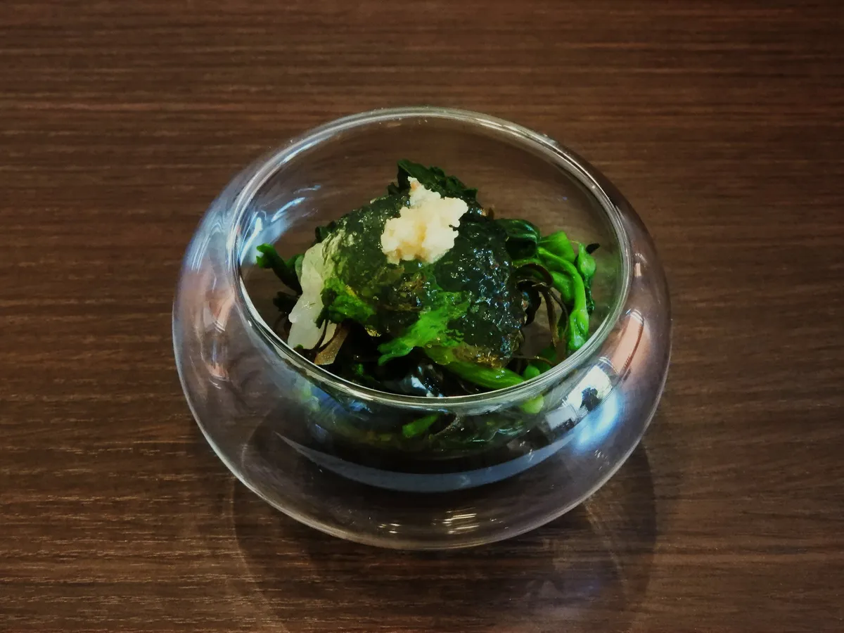 菜の花と平目の松前ジュレ掛け