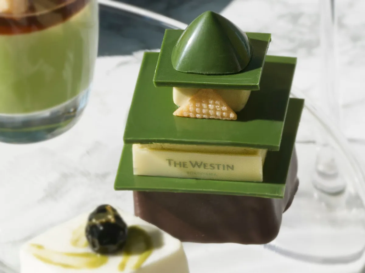 お城をイメージした「ウェスティンホテル横浜城 抹茶とショコラムース」。精巧な仕上がりです。