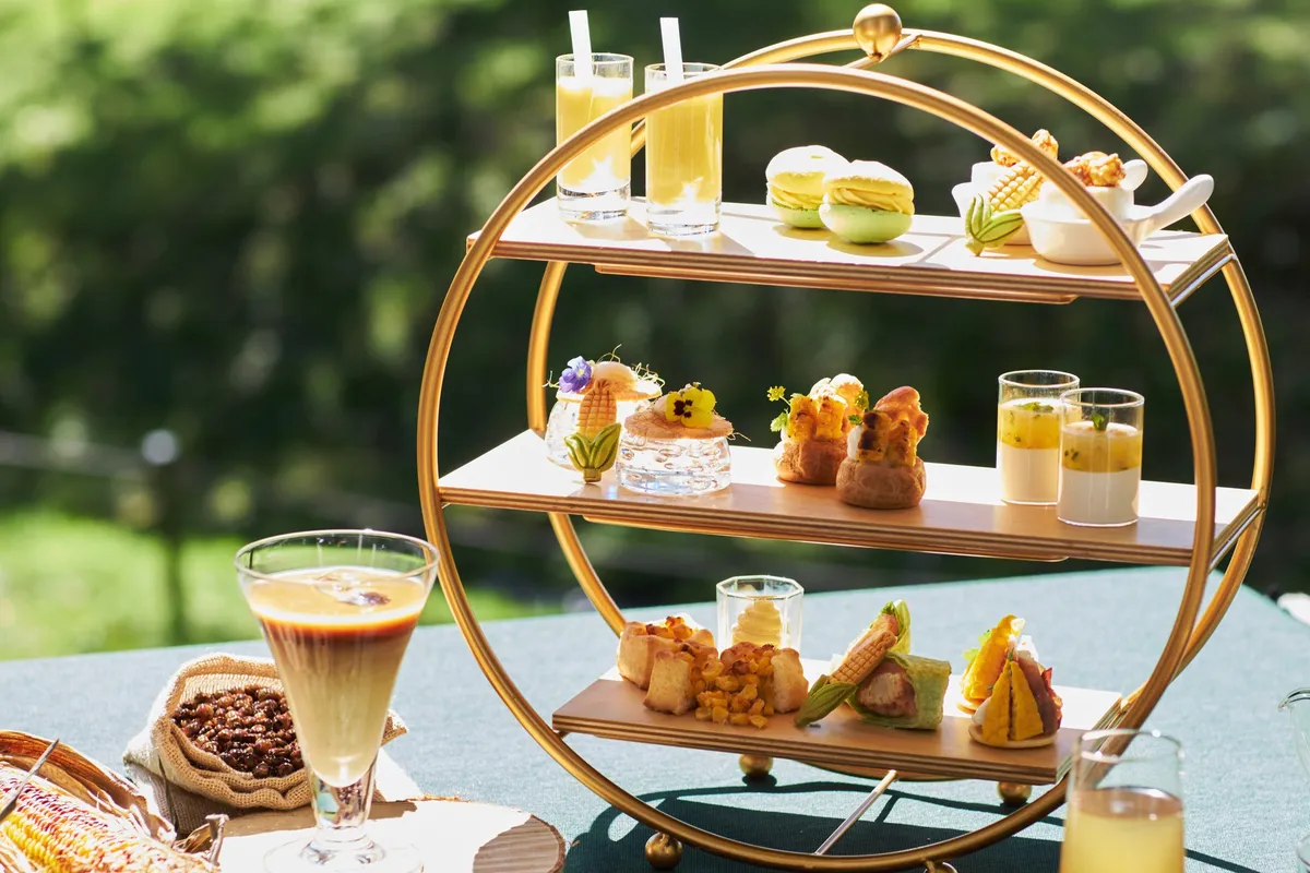 とうきびを贅沢に使用した彩り豊かな9種のティーフーズ