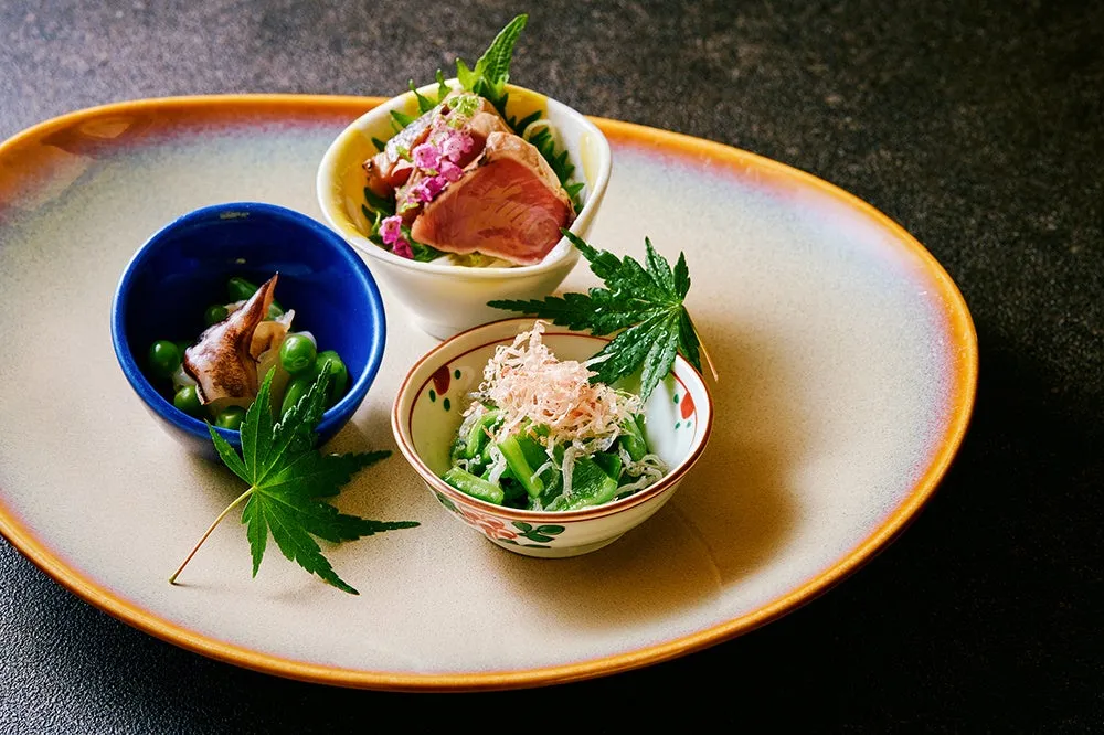 季節の食材を使用した彩り豊かな前菜盛り合わせ