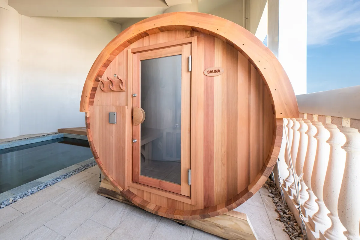 ウェスタンレッドシダーを使用したバレルサウナ