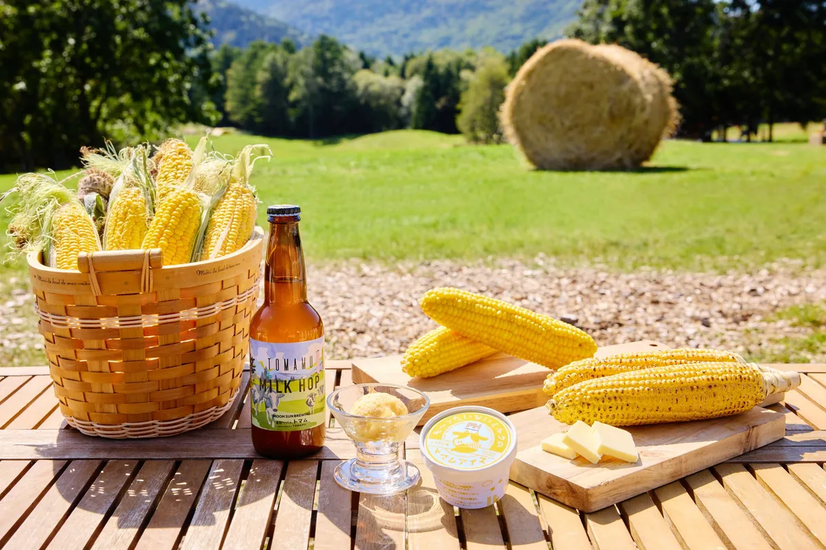 焼きとうきびやクラフトビール、限定スイーツなどのメニュー