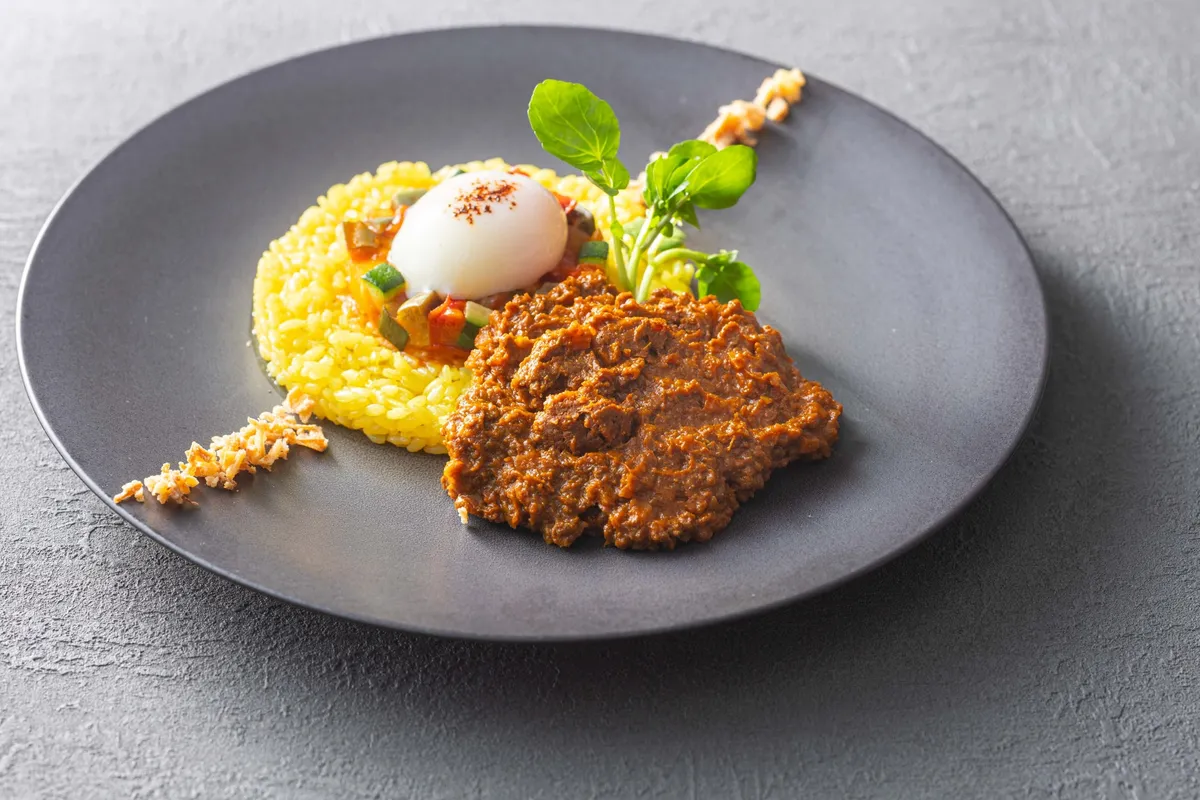 粗挽き牛肉の旨みが凝縮されたキーマカレー