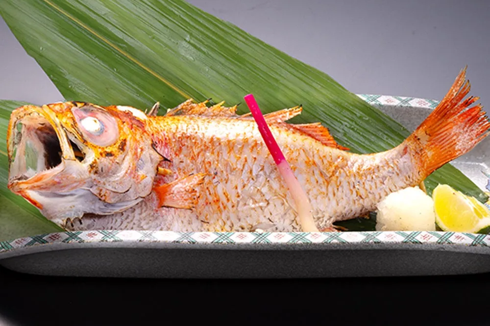 脂の乗ったのどぐろの塩焼き