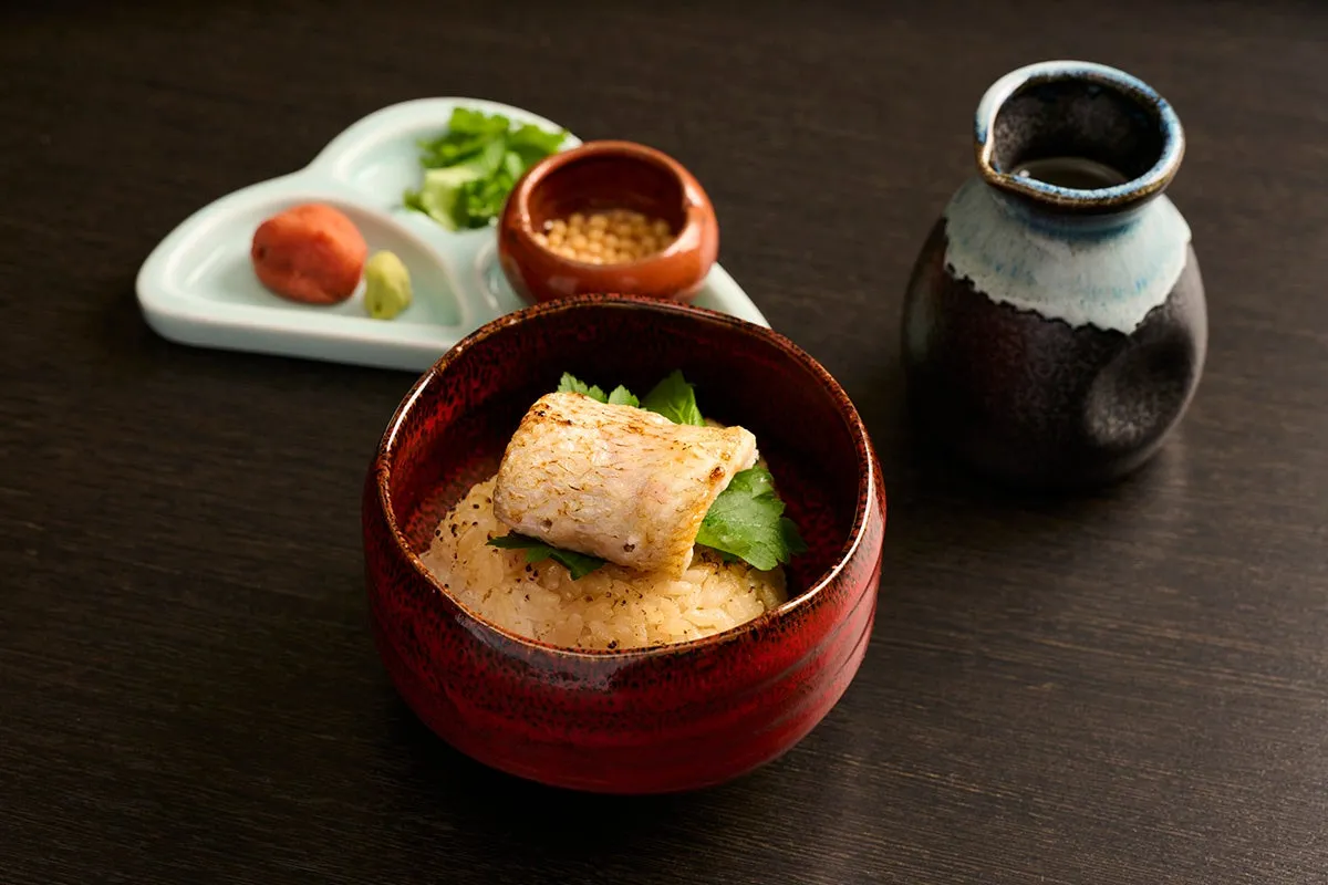 締めの一品、贅沢なのどぐろ特製ごま出汁茶漬け