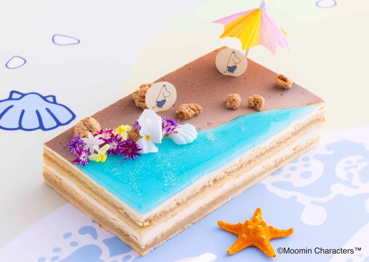 海辺を表現したムースケーキ