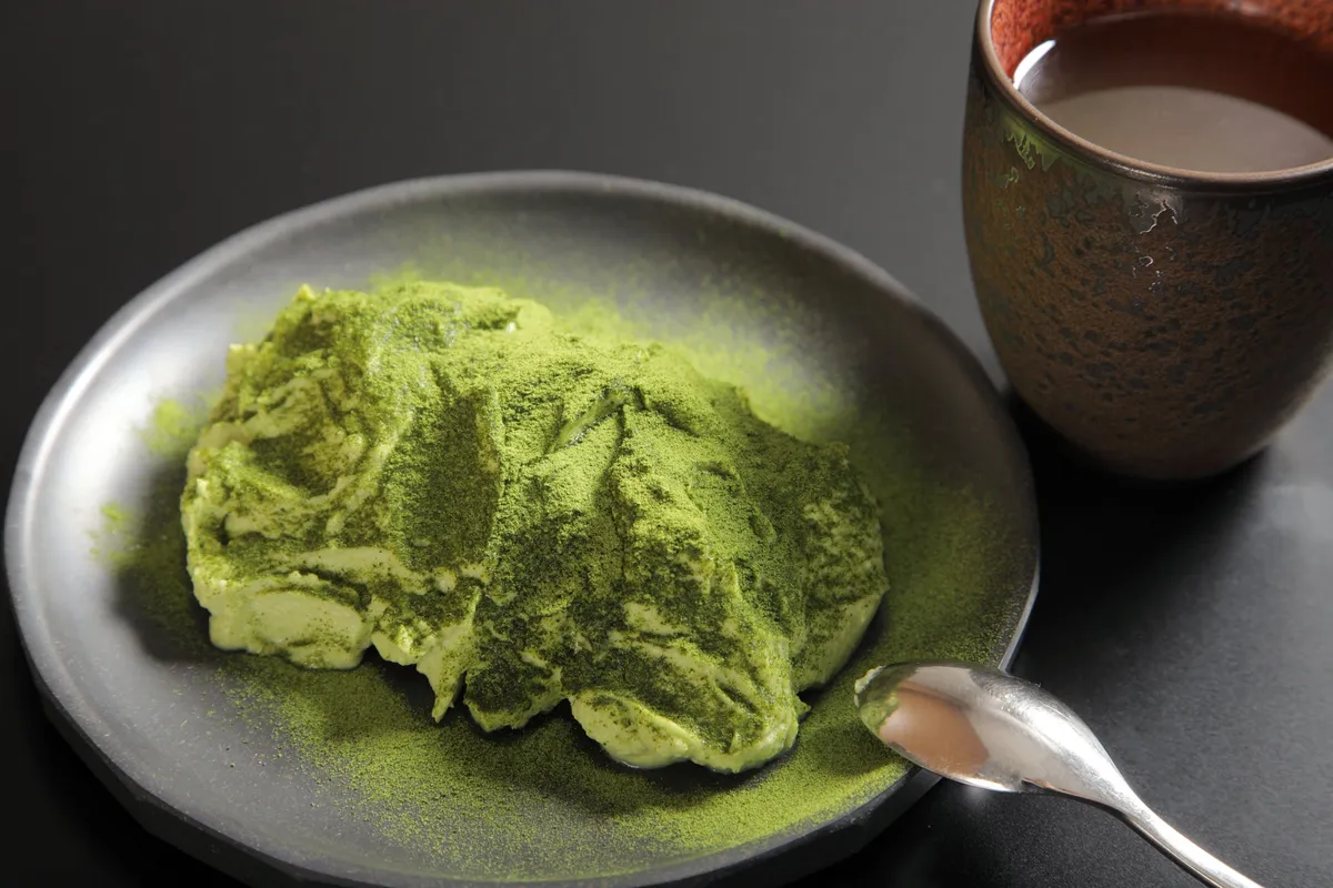 鹿児島県産知覧茶を使用したティラミス