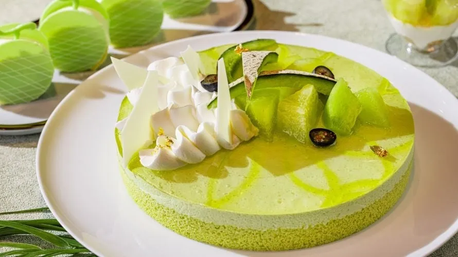 網目模様が美しいメロンのムースケーキ
