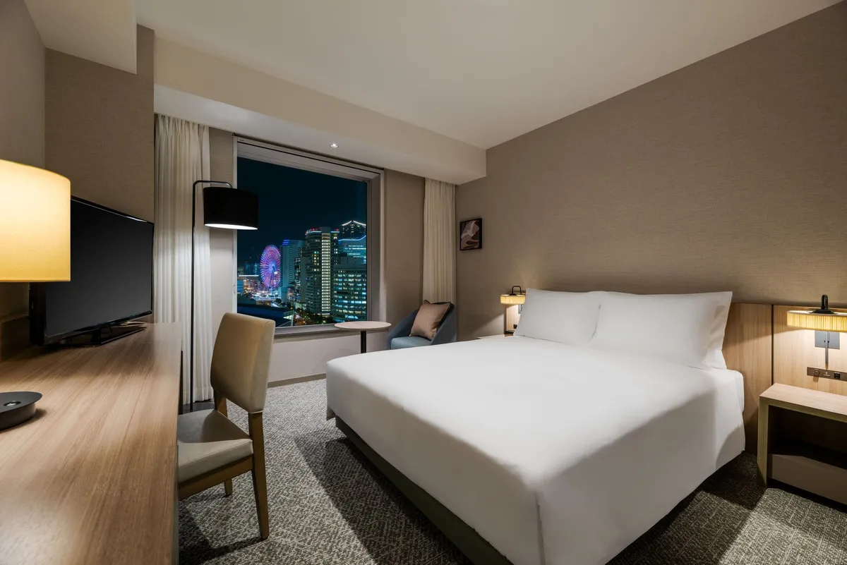 オーシャンビューを楽しめる開放的なレストラン