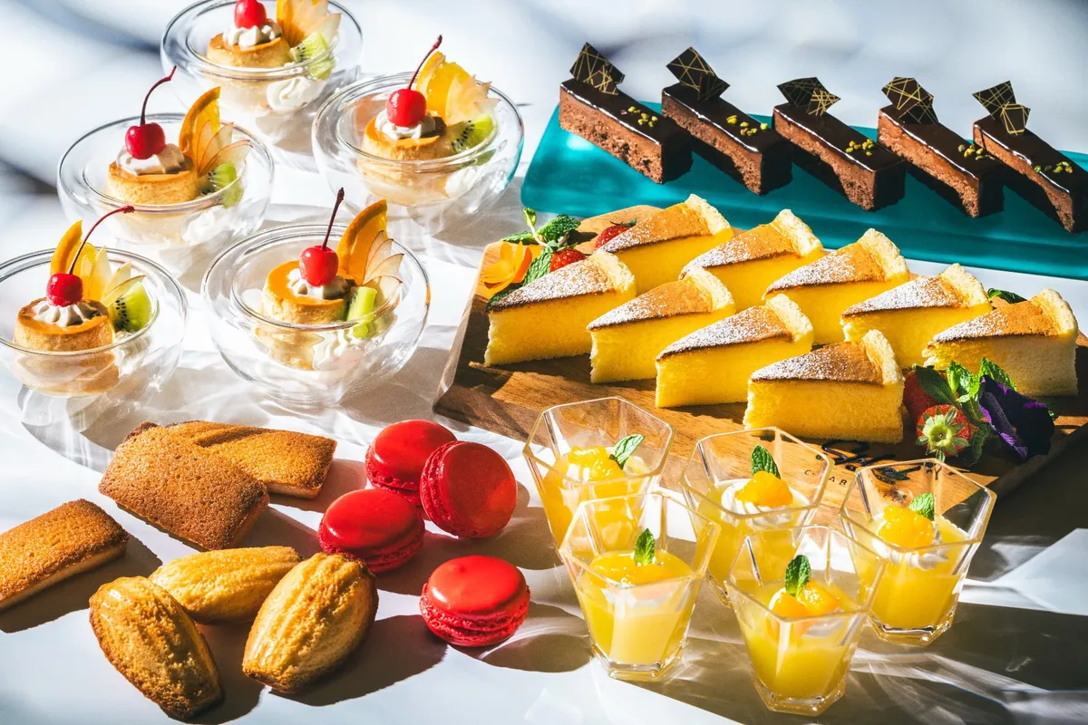 プリンやチーズケーキなど多彩なスイーツのラインナップ
