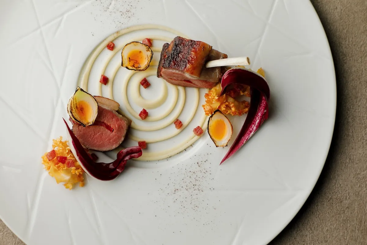 仔羊のローストと美しいソース