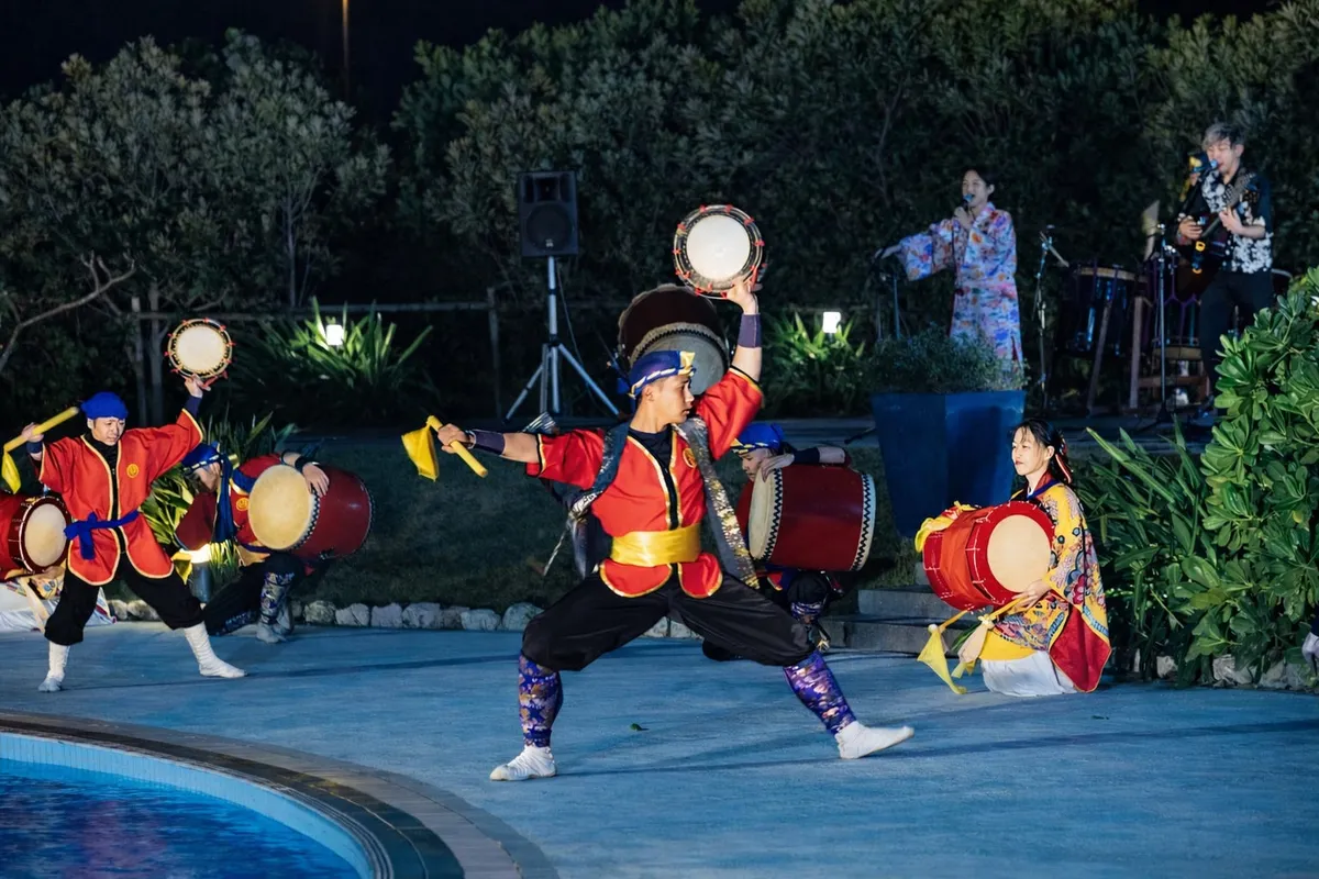迫力満点の琉球和太鼓演舞