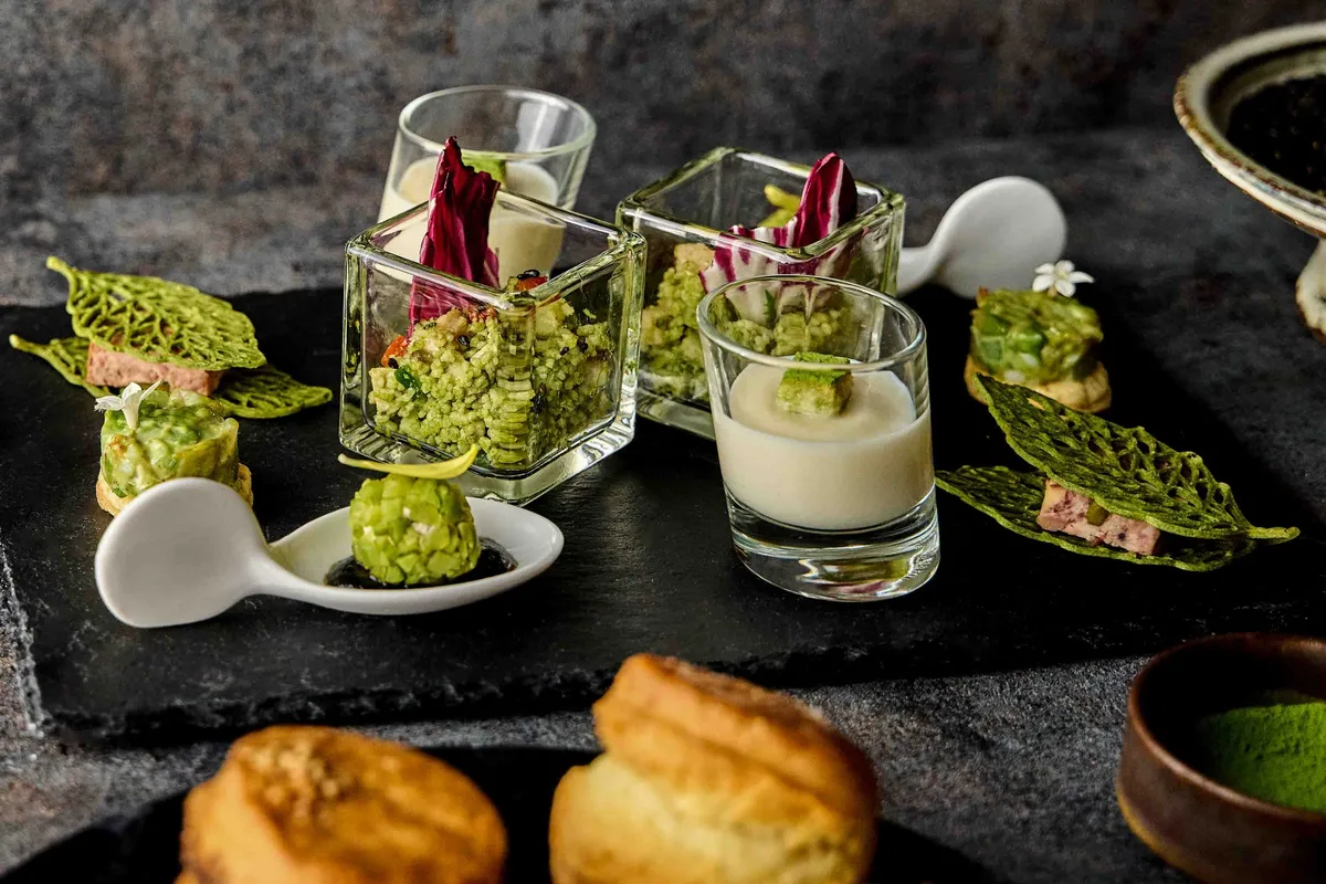 ウェルカムドリンクの抹茶ノワール