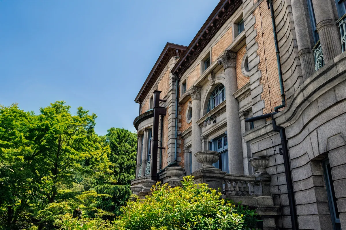 ホテル長楽館の石造りの外観