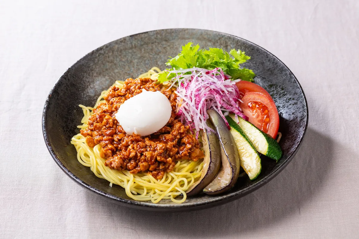 暑い夏に嬉しい、旨辛の特製冷やし担々麺