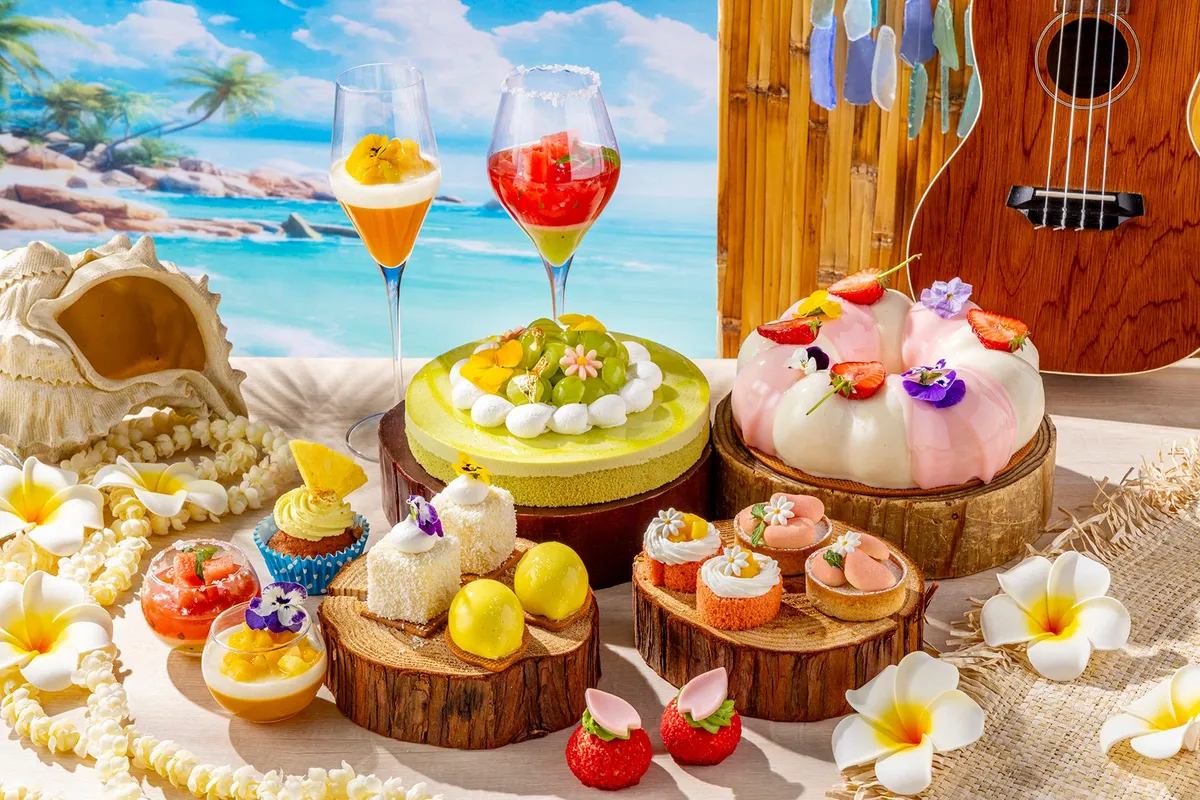 色鮮やかなトロピカルスイーツのビュッフェ