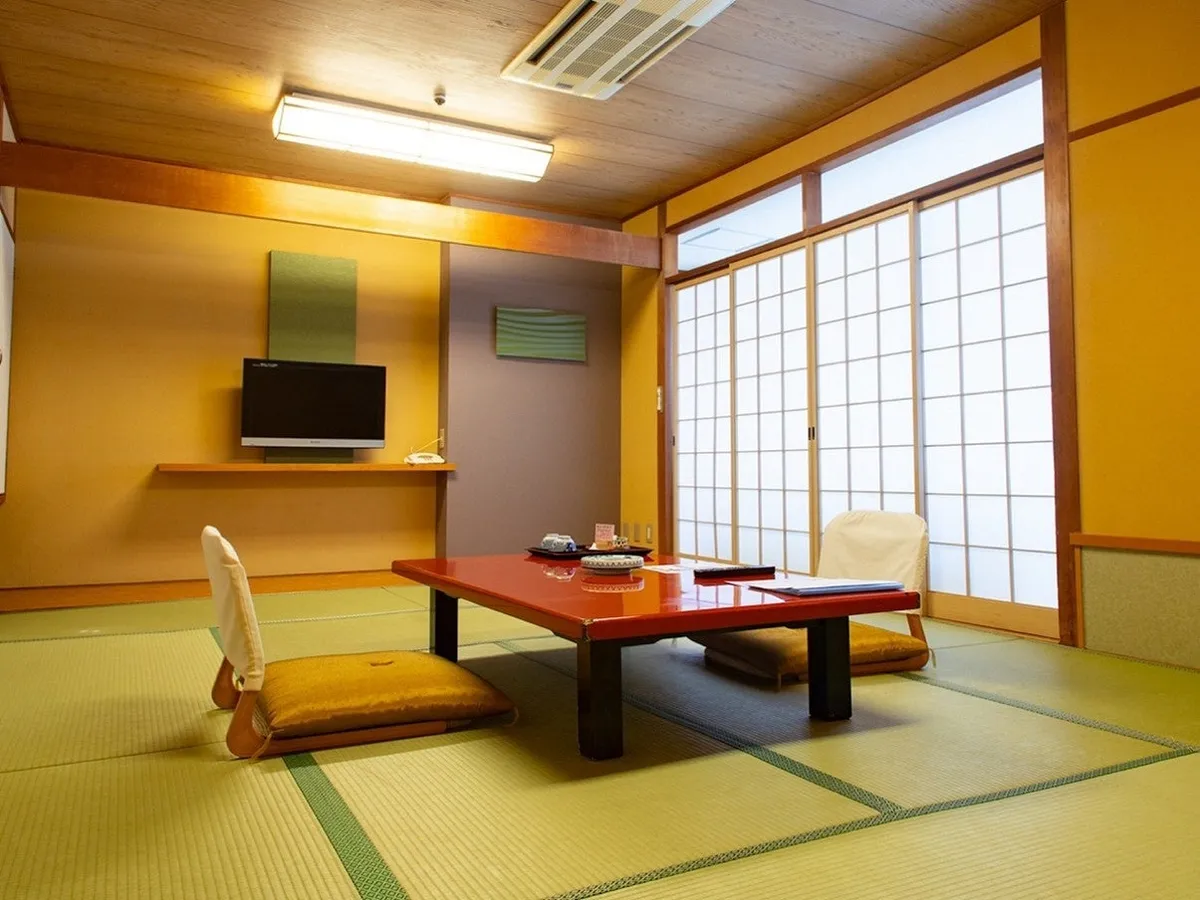 落ち着いた和の趣を感じる和室