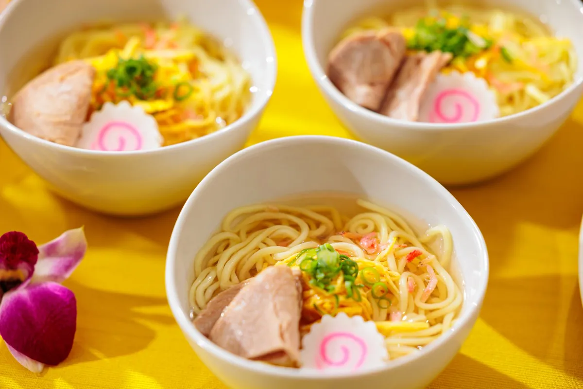ハワイ風の優しい味わいのラーメン、サイミン