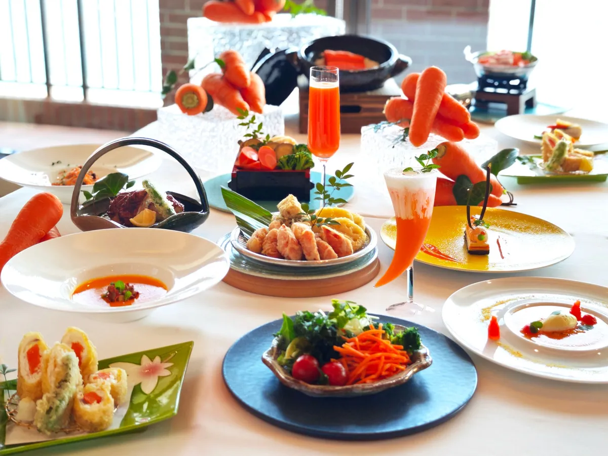 テーブルを彩る全32種のバラエティ豊かな春にんじん料理