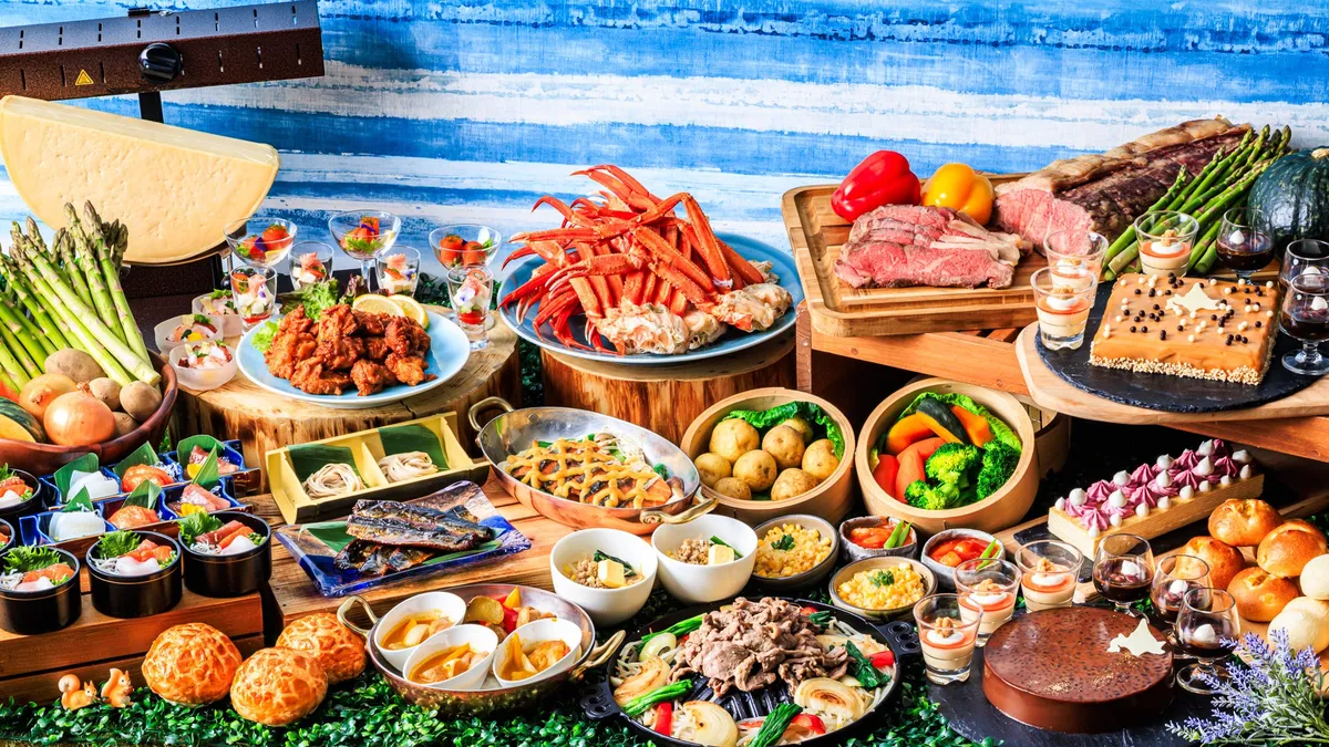 カニやローストビーフが並ぶGW限定ディナーブッフェ