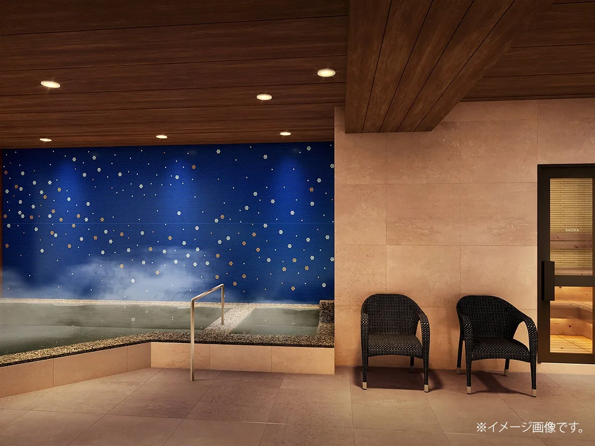 サウナを併設した星空が美しい大浴場