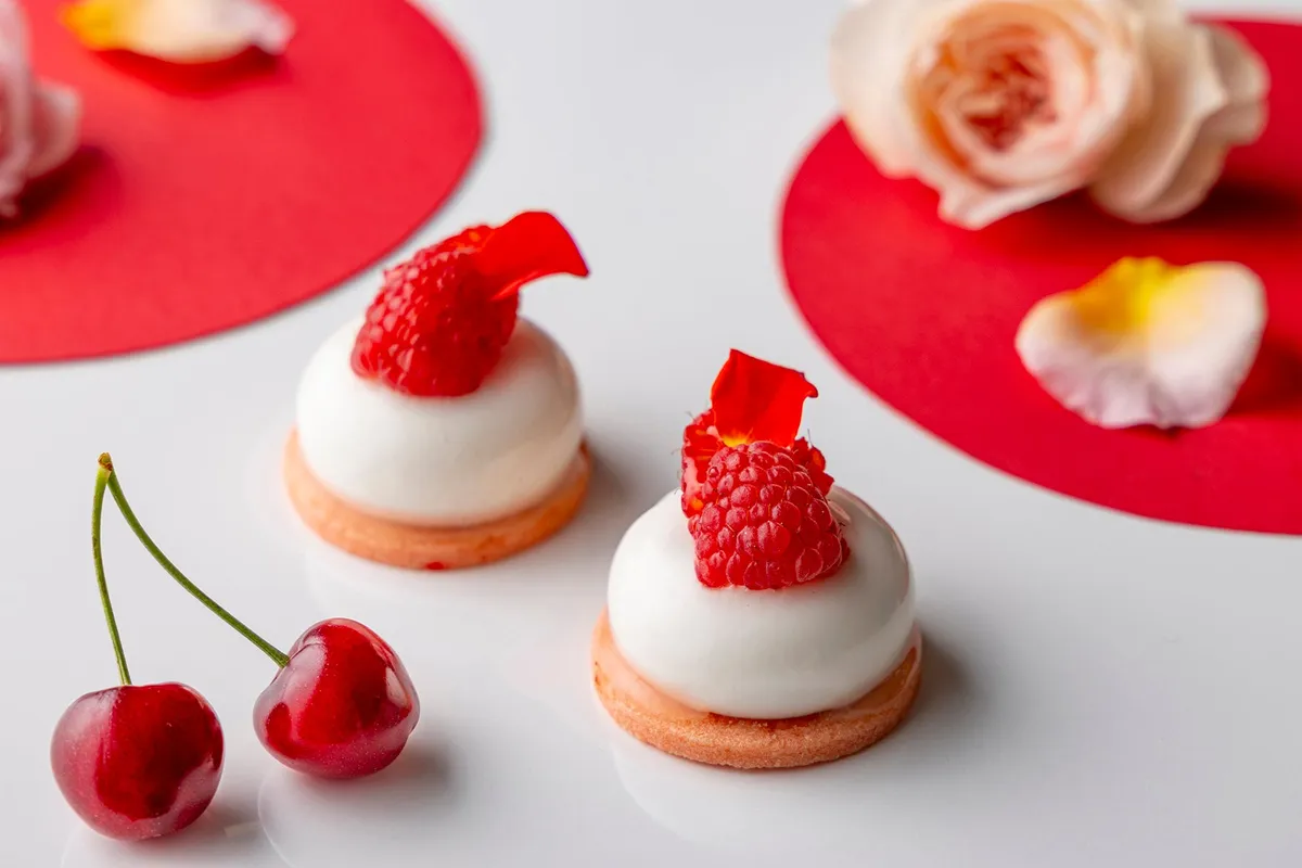 ラズベリーとローズのムース