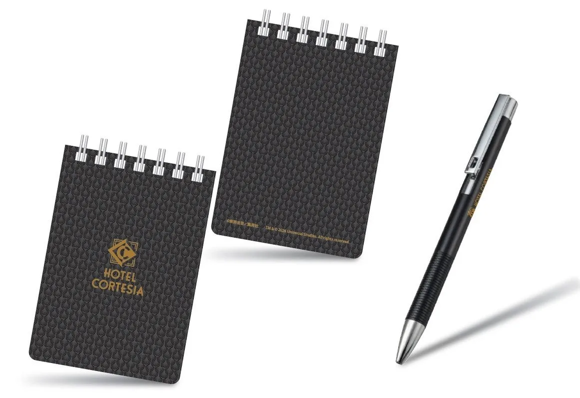 物語に登場するホテルロゴをあしらった限定グッズ