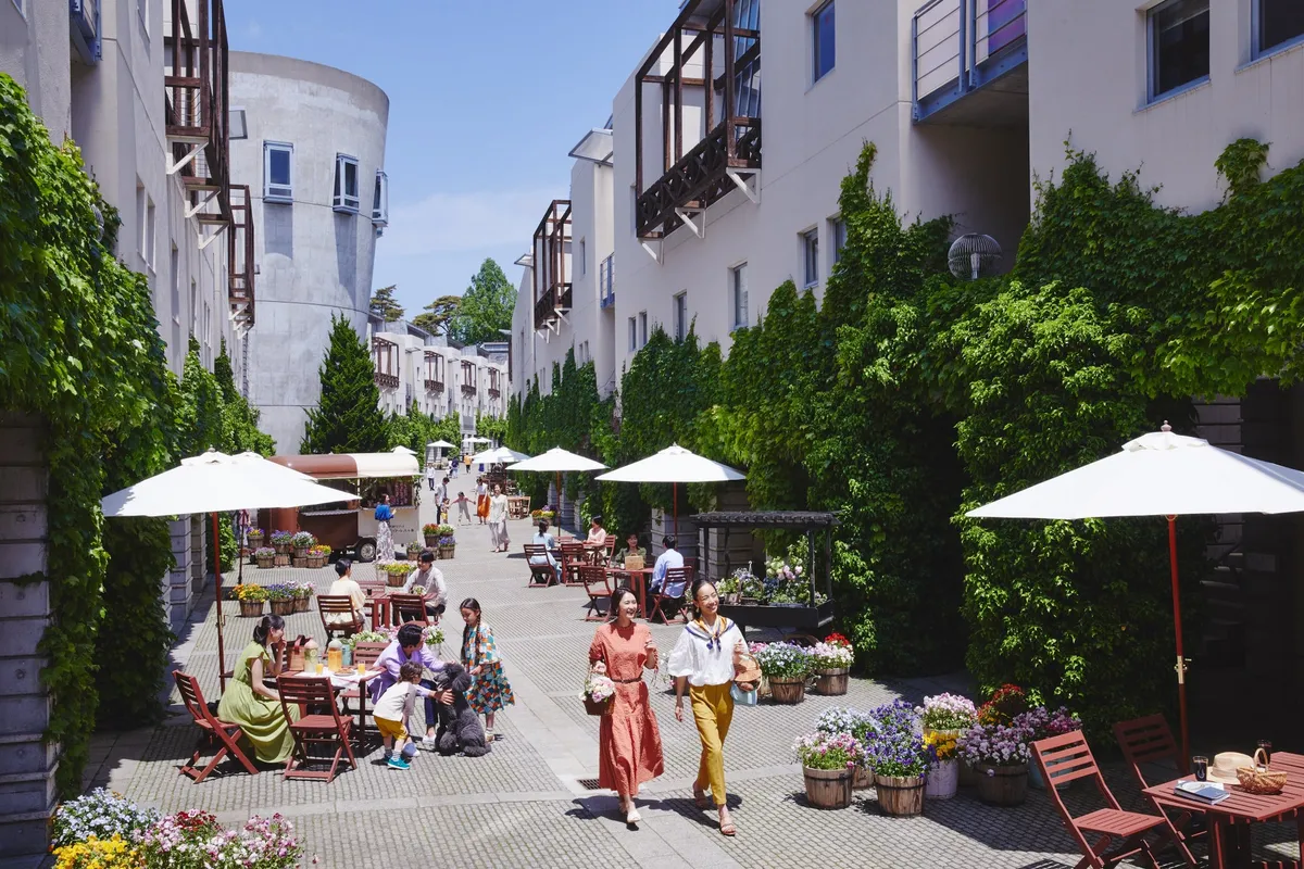 リゾナーレ八ヶ岳のメインストリート「ピーマン通り」