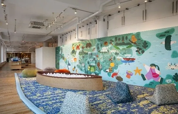 自然をテーマにした遊び心溢れるキッズスペース