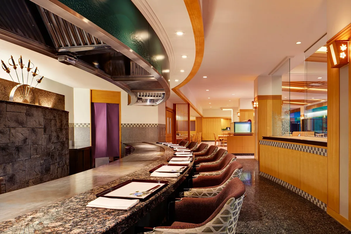 高級感あふれる鉄板焼き「風花」のカウンター席