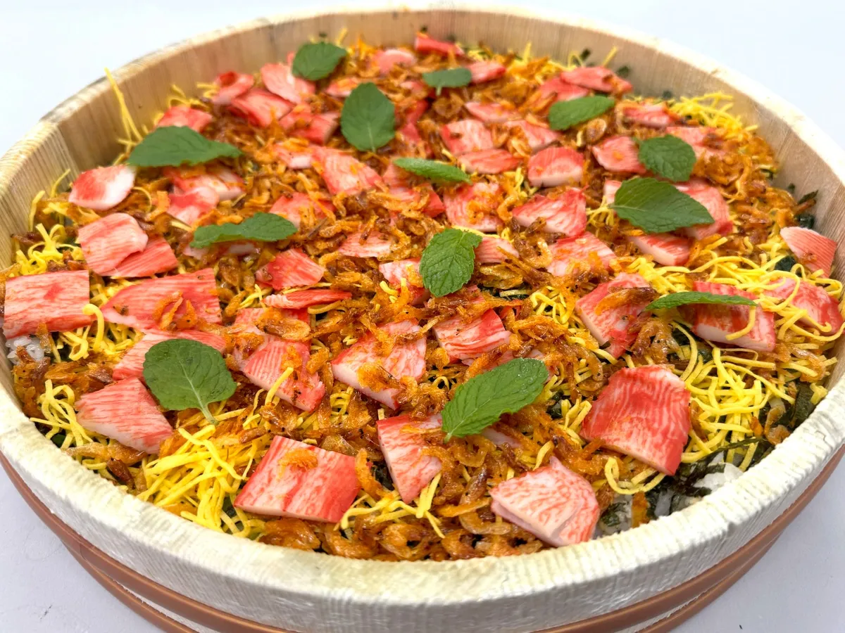 桜海老と筍のちらし寿司