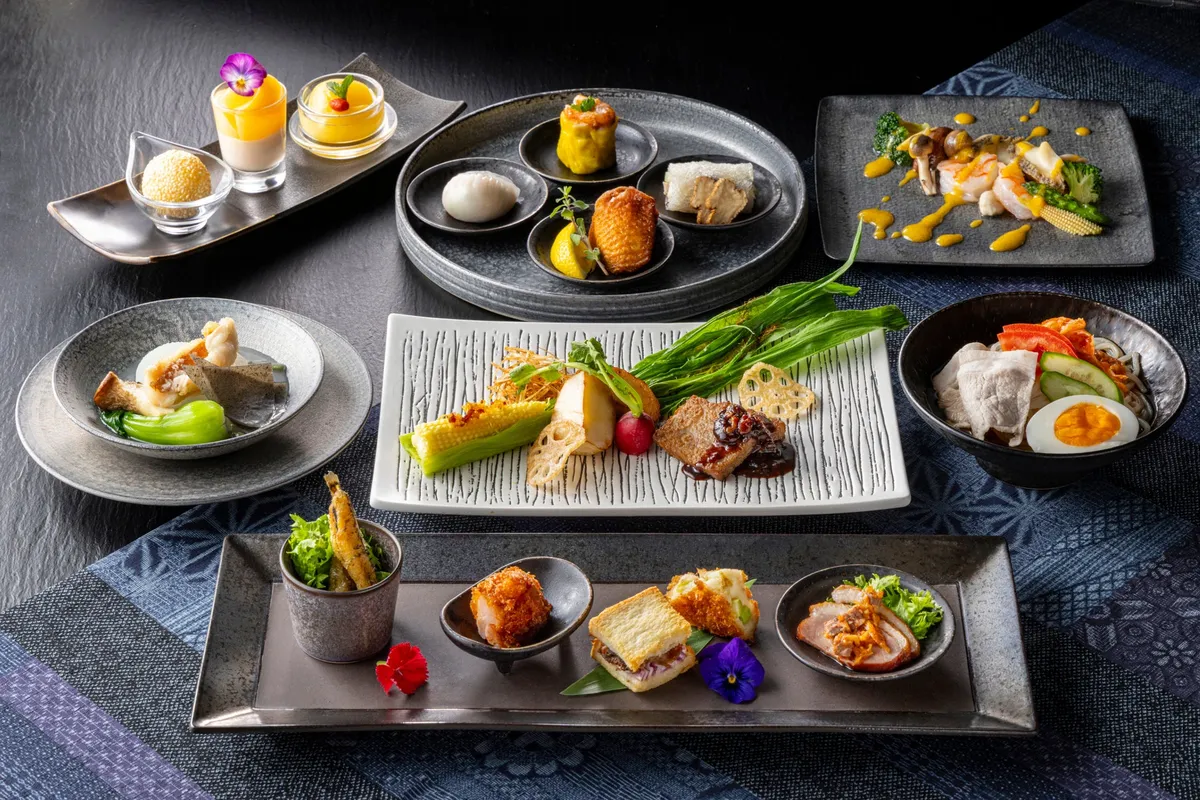 東北の美食が並ぶ「ガストロノミックシアター」のコース全景