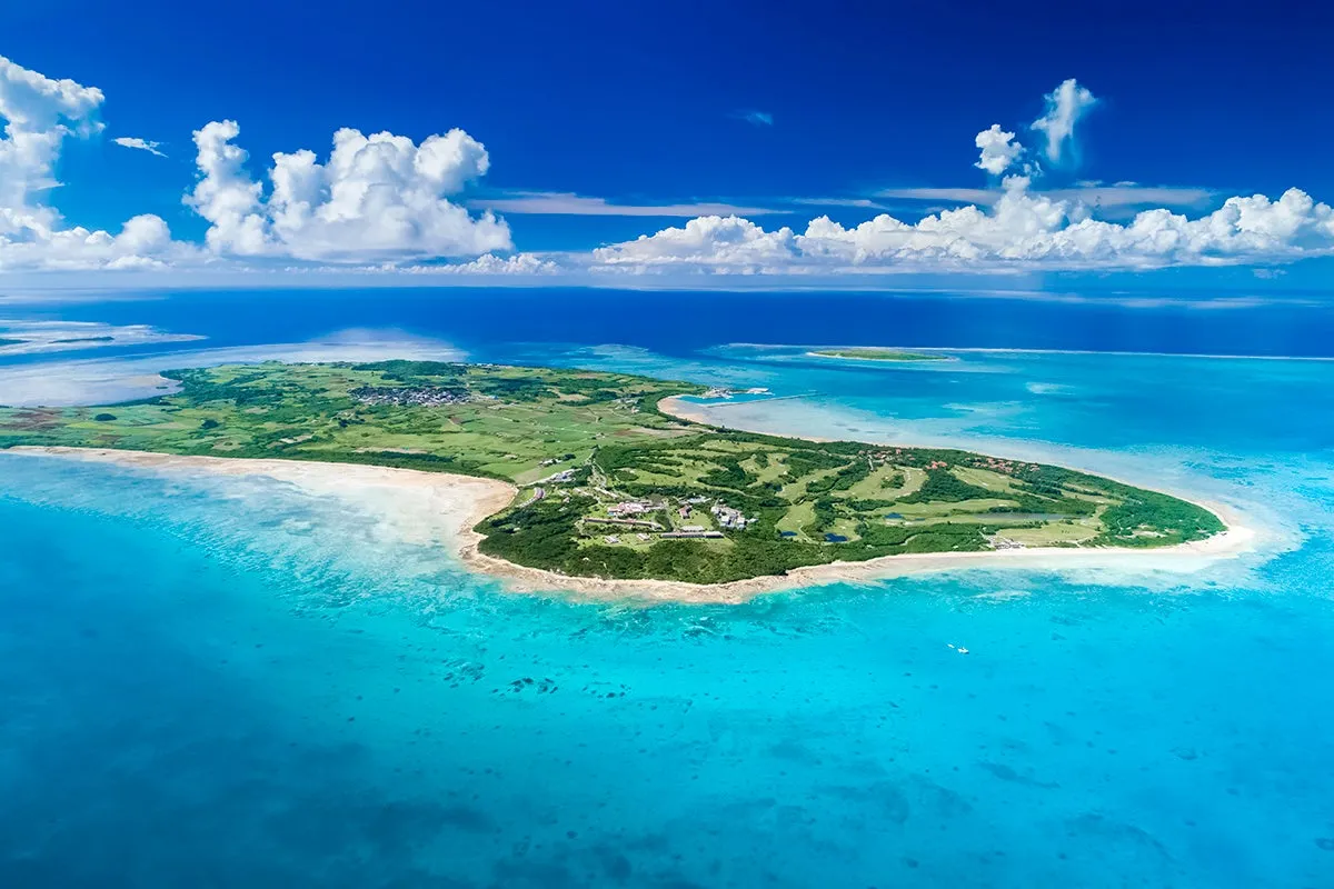 小浜島の美しい全景