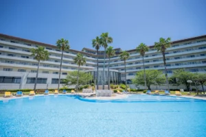 グランドメルキュール淡路島リゾート＆スパで夏休み！絶景プールや伝統体験、夜の縁日まで遊び尽くそう