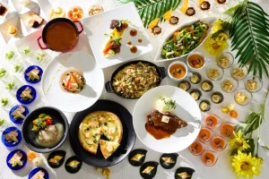 ザ ロイヤルパークホテル アイコニック 東京汐留で夏を満喫!絶景と楽しむ夏野菜&スパイスランチブッフェ