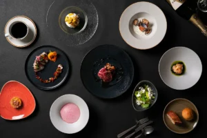 那覇の絶景ホテルで夏を満喫！沖縄食材×地中海料理の贅沢ランチ＆ディナーを堪能しよう