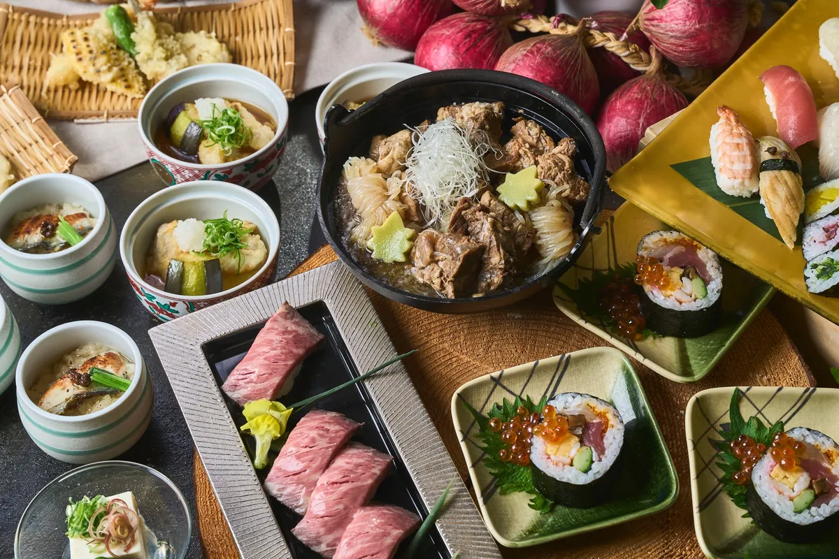 肉寿司や本格的な和食メニュー