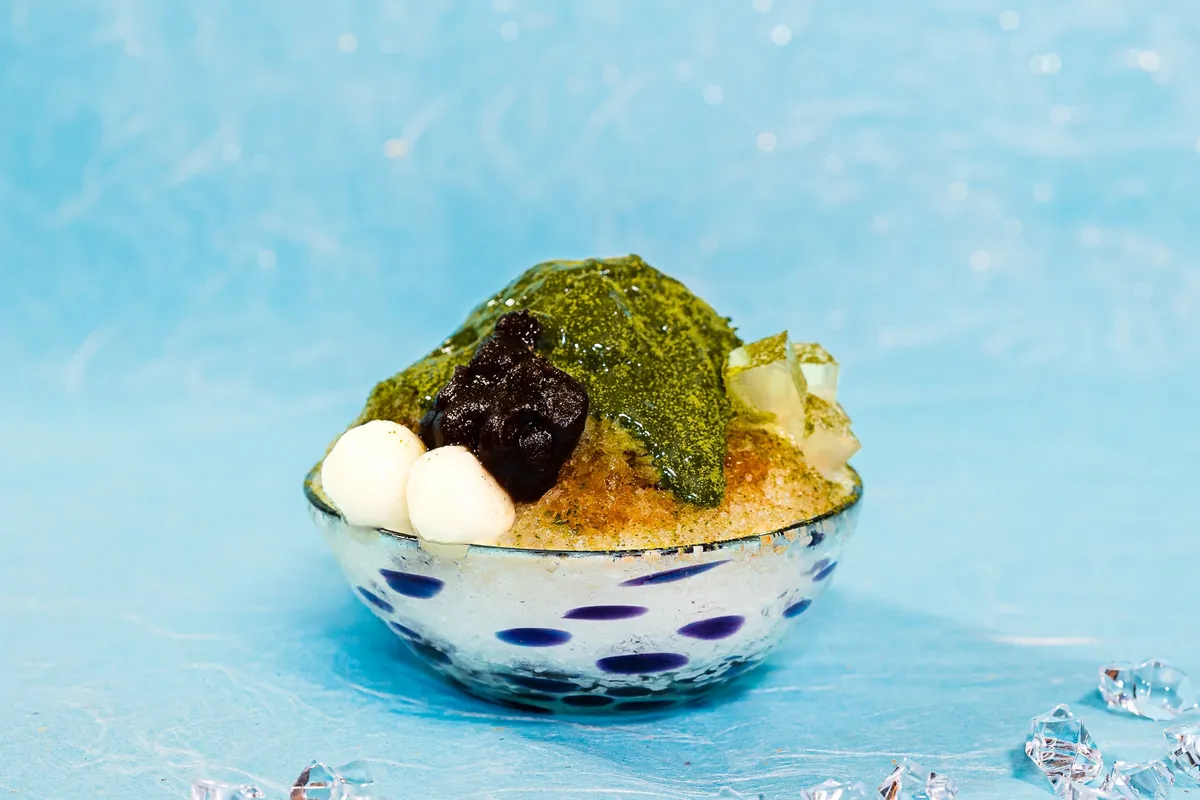 土佐茶と山椒寒天を添えたかき氷
