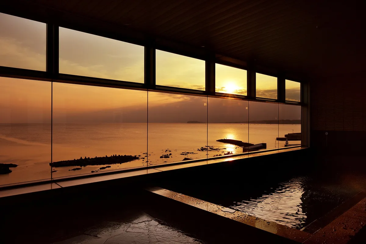 夕日に染まるHorizon Onsen