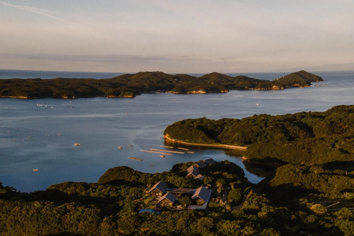 英虞湾を望むアマネムの全景