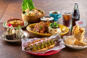 1955 東京ベイ by 星野リゾートで50sアメリカを満喫!開業2周年の新メニューが「Cafeteria」に登場