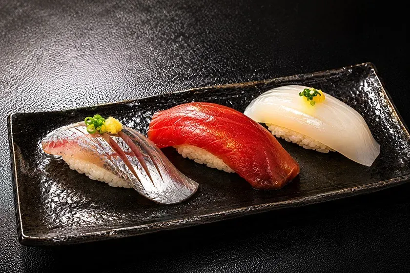鯵・鮪・アオリイカの握り寿司三種