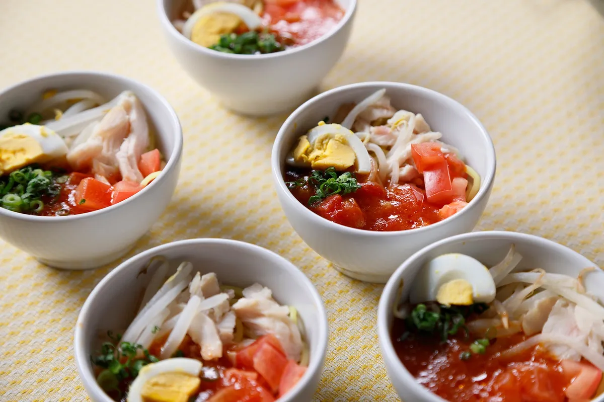 ディナー限定のトマト麻辣冷麺